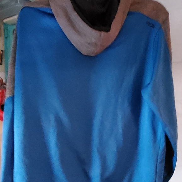 Sweatshirt - Picture 2 of 2